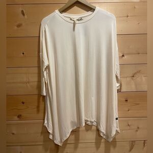 NWT Womens Matilda Jane Drape Flowy Tee M